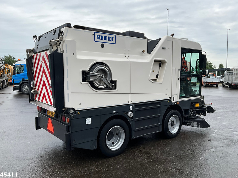 Schmidt Cleango 500 Compact Euro 6 with 3-rd brush - Veegwagen: afbeelding 4 Schmidt Cleango 500 Compact Euro 6 with 3-rd brush - Veegwagen: afbeelding 4