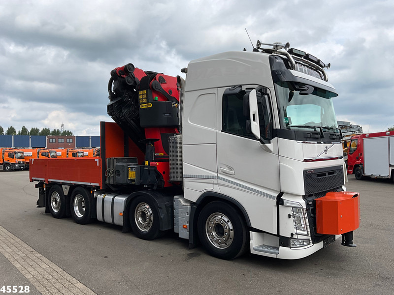 Volvo FH 540 8x2 Euro 6 Palfinger 92 Tonmeter laadkraan + Fly-jib Just 81.817 Km! - Kraanwagen: afbeelding 5 Volvo FH 540 8x2 Euro 6 Palfinger 92 Tonmeter laadkraan + Fly-jib Just 81.817 Km! - Kraanwagen: afbeelding 5