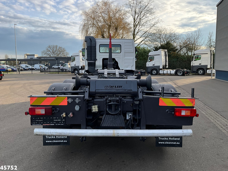 Volvo FM 410 6x2 haakarmsysteem - Haakarmsysteem vrachtwagen: afbeelding 3 Volvo FM 410 6x2 haakarmsysteem - Haakarmsysteem vrachtwagen: afbeelding 3