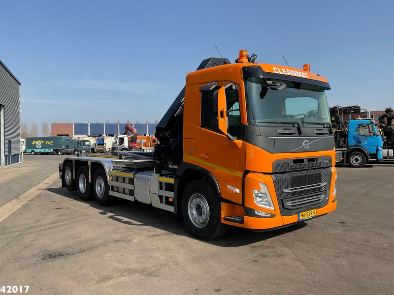 Volvo FM 420 8x2 HMF 28 Tonmeter laadkraan - Haakarmsysteem vrachtwagen, Kraanwagen: afbeelding 5 Volvo FM 420 8x2 HMF 28 Tonmeter laadkraan - Haakarmsysteem vrachtwagen, Kraanwagen: afbeelding 5