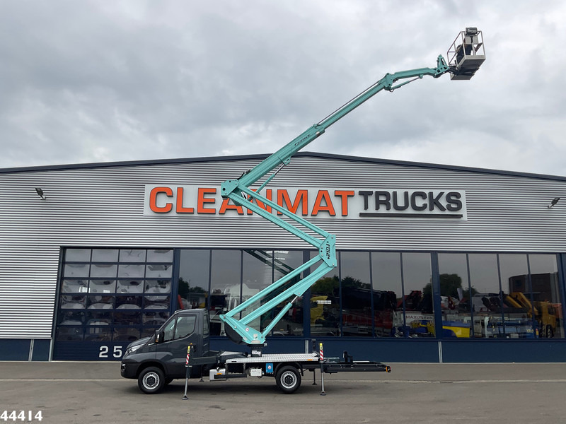 Iveco Daily 35S12 20 Meter hoogwerker + JIB Just 6.039 km! - Vrachtwagen: afbeelding 1 Iveco Daily 35S12 20 Meter hoogwerker + JIB Just 6.039 km! - Vrachtwagen: afbeelding 1