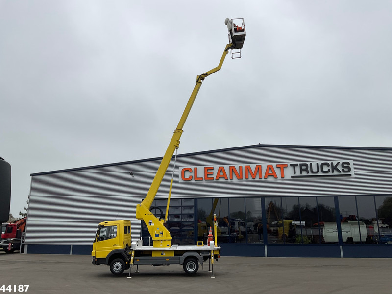 Mercedes-Benz Atego 815 Wumag Elevant 17 meter hoogwerker Just 39.048 km! - Vrachtwagen: afbeelding 2 Mercedes-Benz Atego 815 Wumag Elevant 17 meter hoogwerker Just 39.048 km! - Vrachtwagen: afbeelding 2