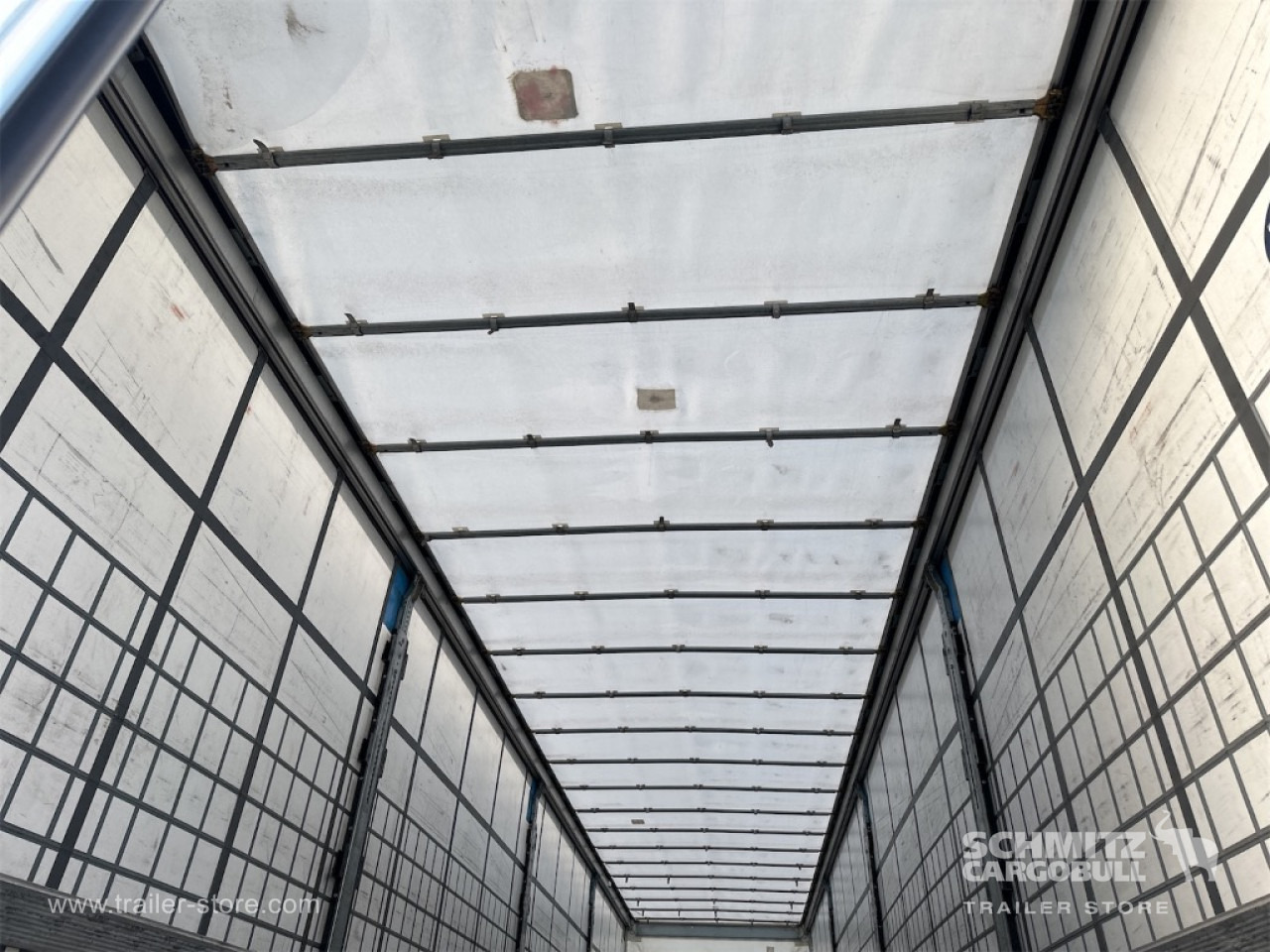 SCHMITZ Curtainsider Standard - Schuifzeiloplegger: afbeelding 4 SCHMITZ Curtainsider Standard - Schuifzeiloplegger: afbeelding 4