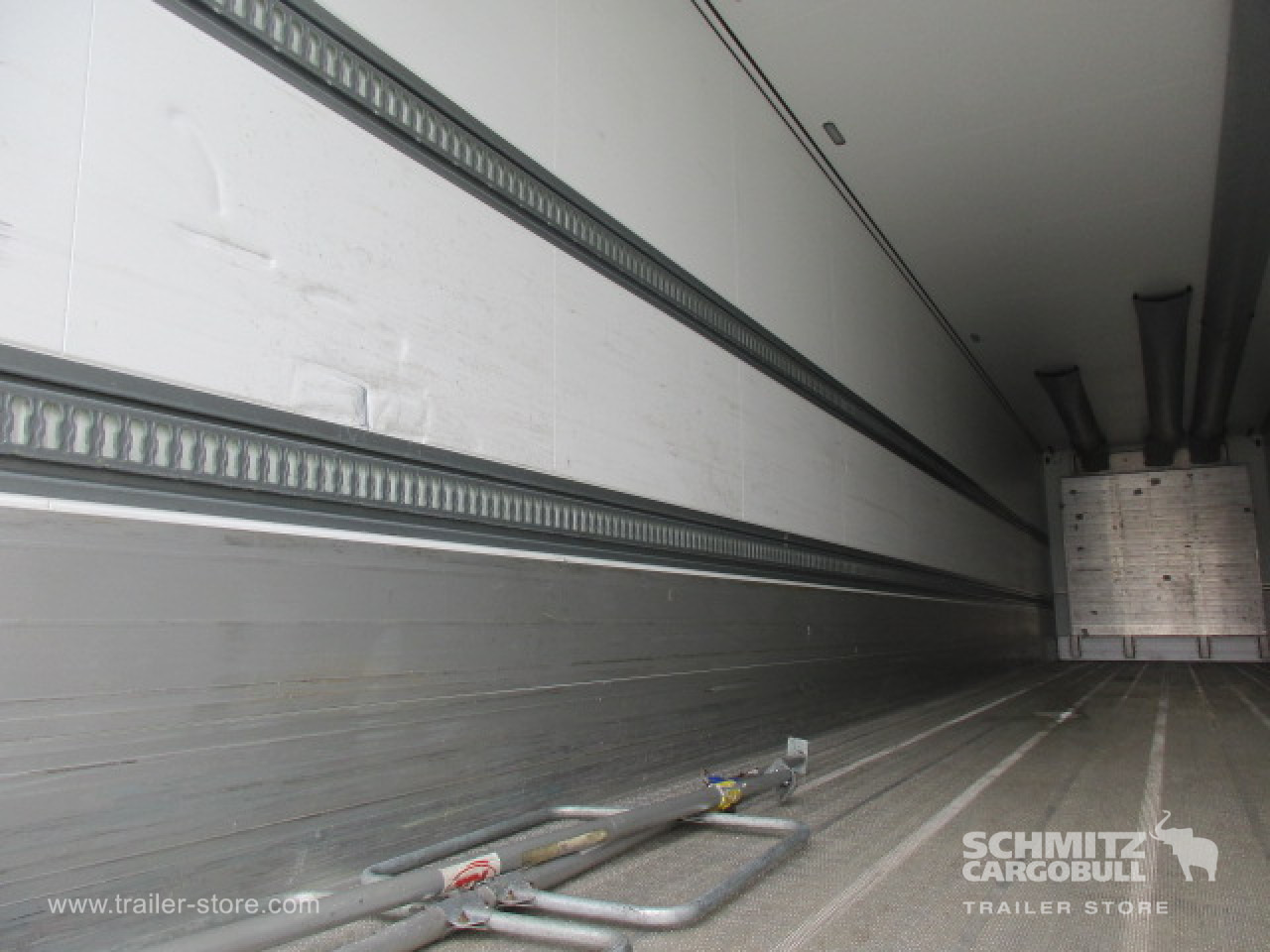 SCHMITZ Reefer Standard - Isotherm oplegger: afbeelding 2 SCHMITZ Reefer Standard - Isotherm oplegger: afbeelding 2