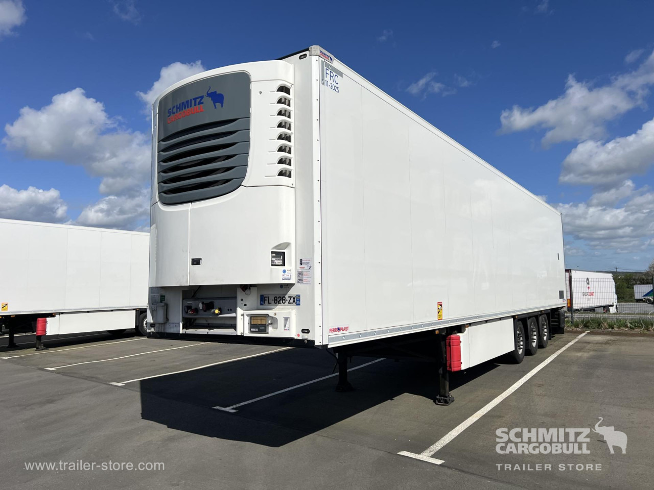 SCHMITZ Reefer Standard - Isotherm oplegger: afbeelding 3 SCHMITZ Reefer Standard - Isotherm oplegger: afbeelding 3