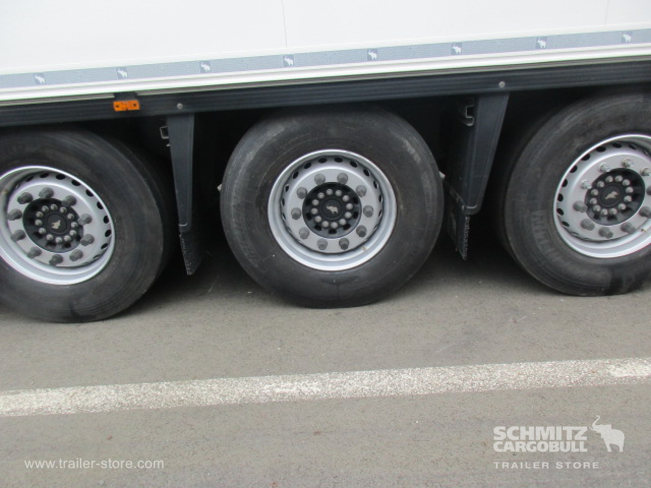 SCHMITZ Reefer Standard - Isotherm oplegger: afbeelding 2 SCHMITZ Reefer Standard - Isotherm oplegger: afbeelding 2