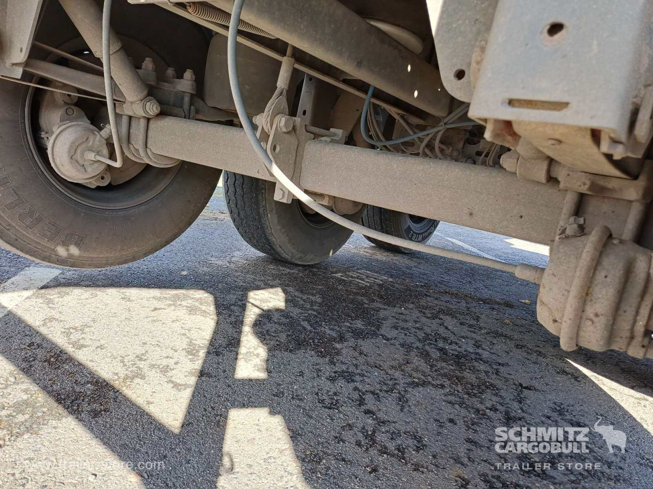 LANGENDORF Auflieger Kipper Stahlrundmulde 24m³ - Kipper oplegger: afbeelding 2 LANGENDORF Auflieger Kipper Stahlrundmulde 24m³ - Kipper oplegger: afbeelding 2