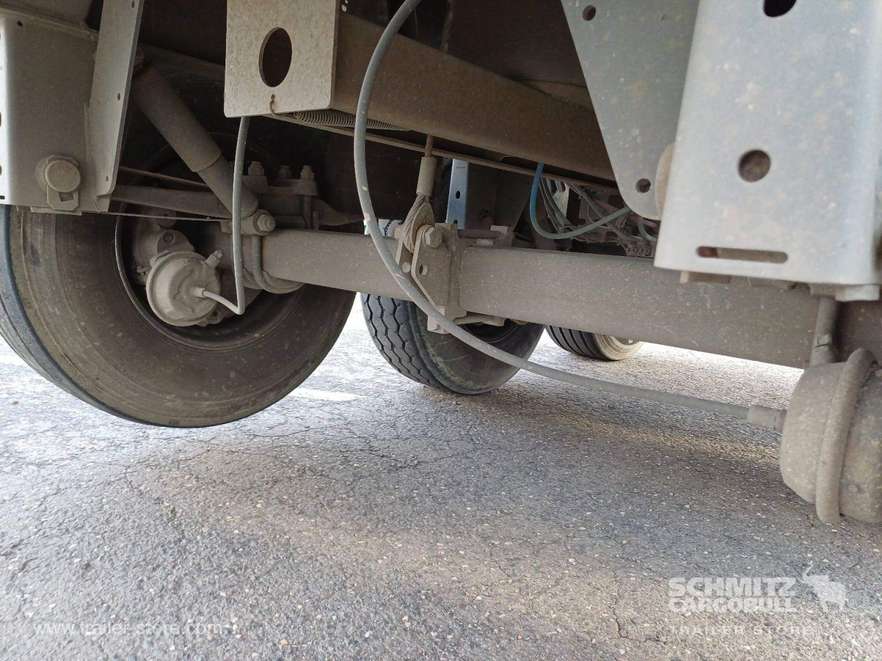 LANGENDORF Auflieger Kipper Stahlrundmulde 24m³ - Kipper oplegger: afbeelding 3 LANGENDORF Auflieger Kipper Stahlrundmulde 24m³ - Kipper oplegger: afbeelding 3