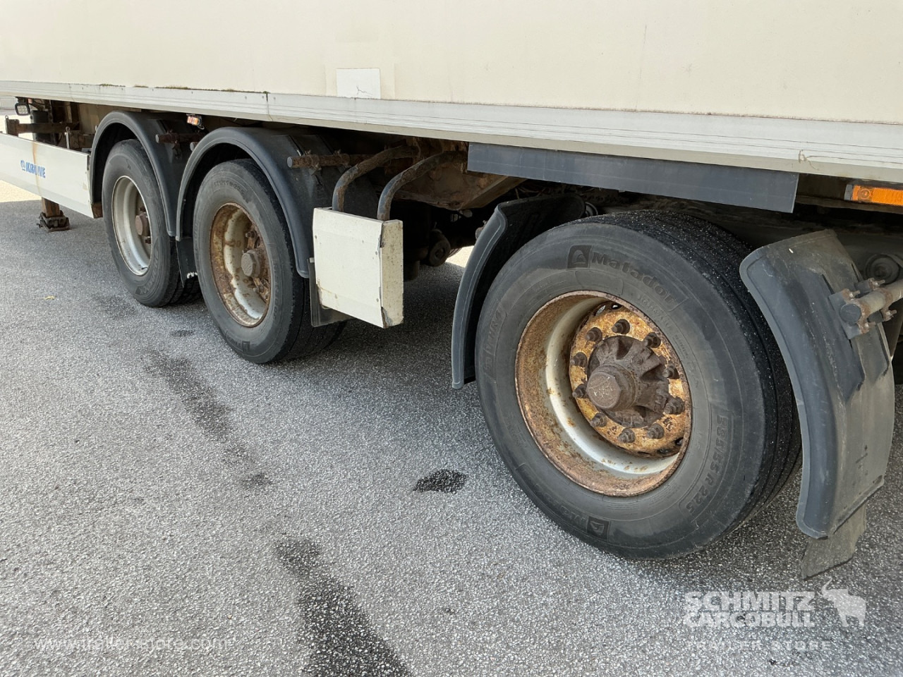 KRONE Dryfreight Standard Taillift - Gesloten oplegger: afbeelding 2 KRONE Dryfreight Standard Taillift - Gesloten oplegger: afbeelding 2