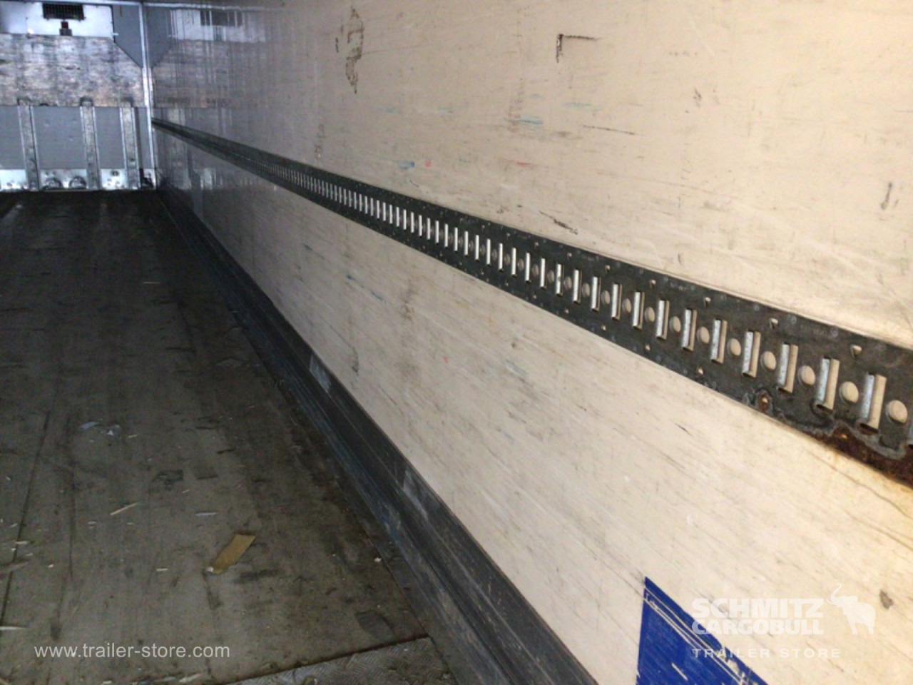 KRONE Reefer Standard Taillift - Isotherm oplegger: afbeelding 3 KRONE Reefer Standard Taillift - Isotherm oplegger: afbeelding 3