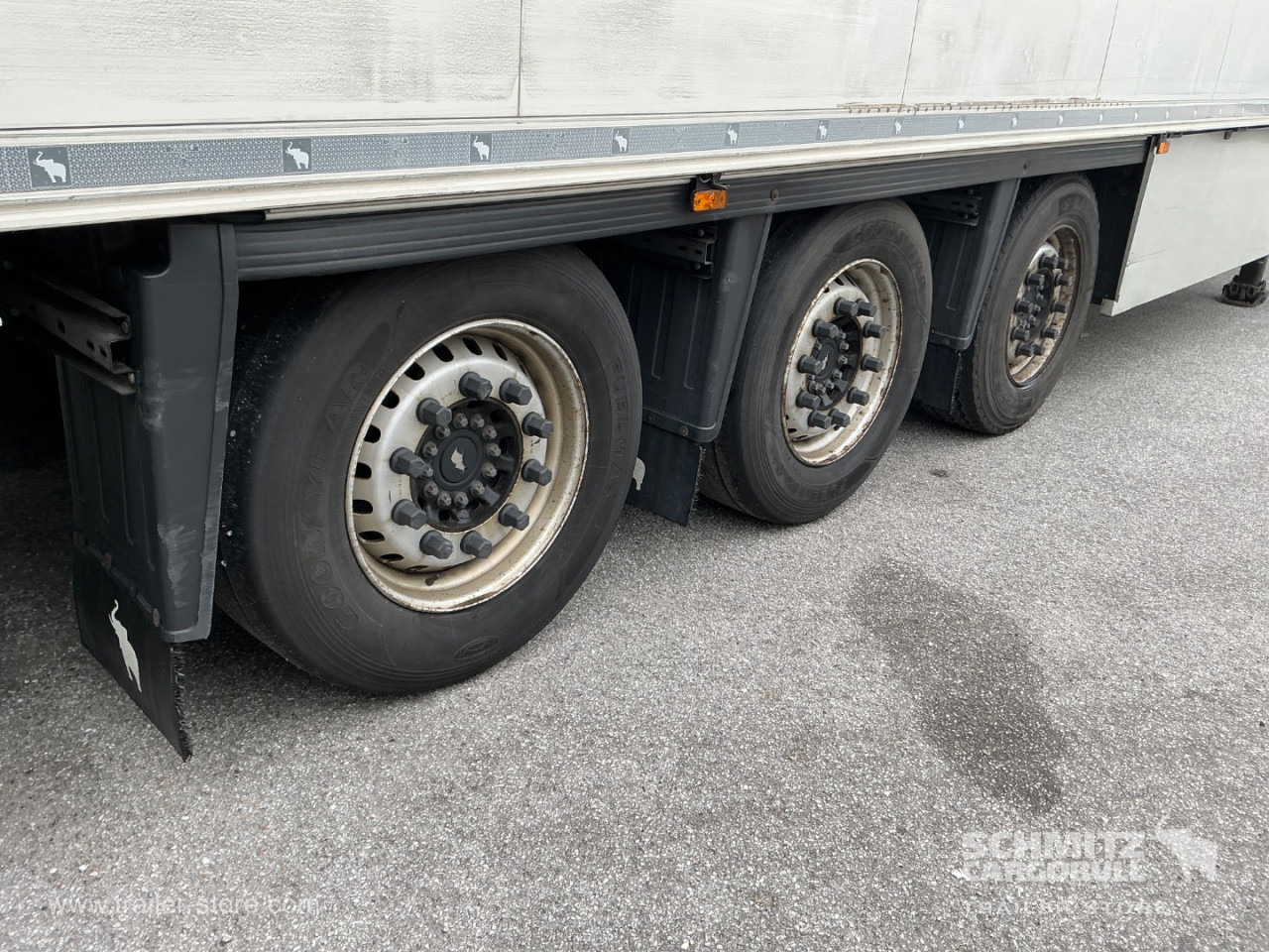 SCHMITZ Reefer Meat hanging system - Isotherm oplegger: afbeelding 3 SCHMITZ Reefer Meat hanging system - Isotherm oplegger: afbeelding 3