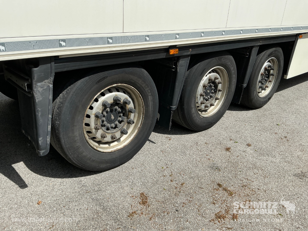 SCHMITZ Reefer Meat hanging system - Isotherm oplegger: afbeelding 3 SCHMITZ Reefer Meat hanging system - Isotherm oplegger: afbeelding 3