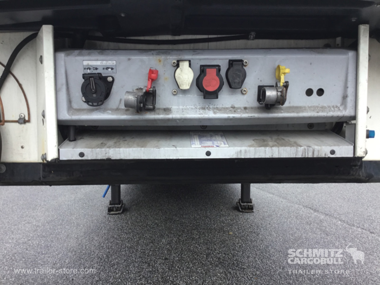 SCHMITZ Reefer Multitemp Double deck - Isotherm oplegger: afbeelding 4 SCHMITZ Reefer Multitemp Double deck - Isotherm oplegger: afbeelding 4