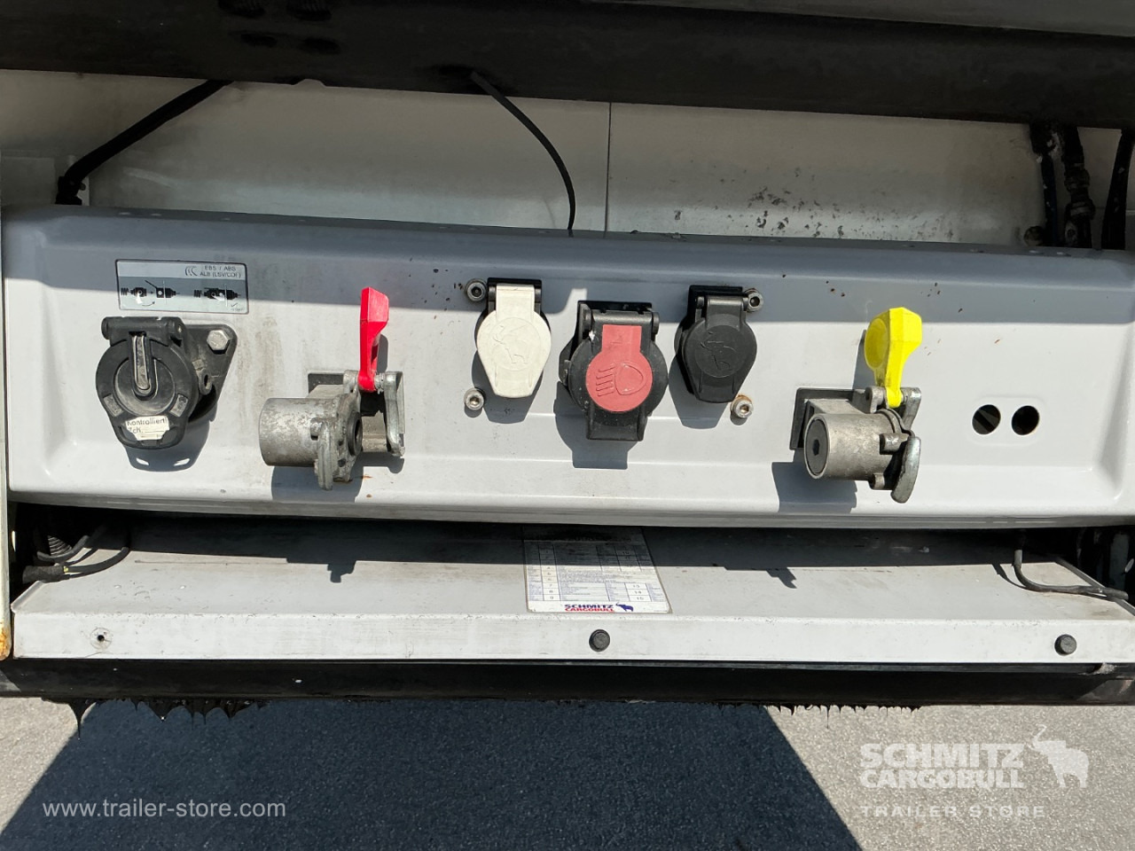 SCHMITZ Reefer Multitemp Double deck - Isotherm oplegger: afbeelding 4 SCHMITZ Reefer Multitemp Double deck - Isotherm oplegger: afbeelding 4