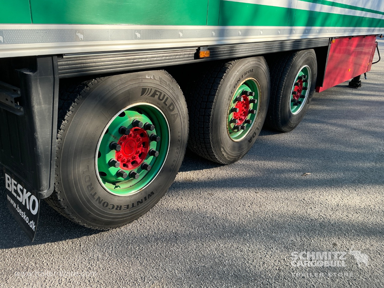 SCHMITZ Reefer Standard - Isotherm oplegger: afbeelding 3 SCHMITZ Reefer Standard - Isotherm oplegger: afbeelding 3