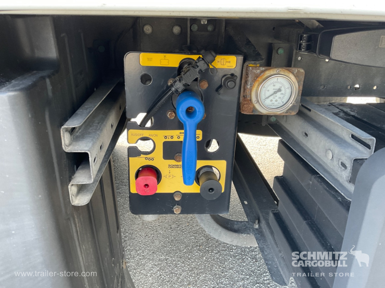 SCHMITZ Reefer Standard Double deck - Isotherm oplegger: afbeelding 3 SCHMITZ Reefer Standard Double deck - Isotherm oplegger: afbeelding 3