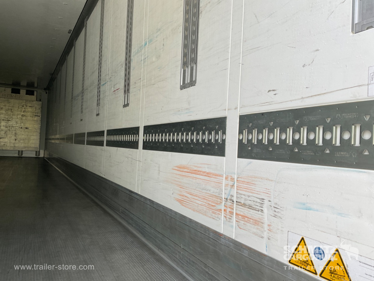 SCHMITZ Reefer Standard Double deck - Isotherm oplegger: afbeelding 4 SCHMITZ Reefer Standard Double deck - Isotherm oplegger: afbeelding 4