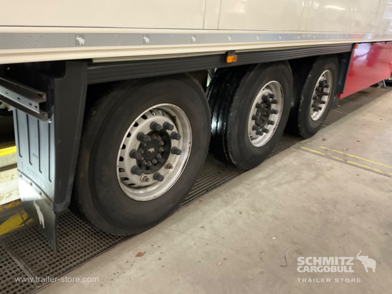 SCHMITZ Reefer Standard Double deck - Isotherm oplegger: afbeelding 3 SCHMITZ Reefer Standard Double deck - Isotherm oplegger: afbeelding 3