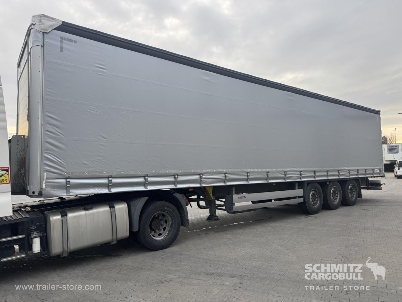 SCHMITZ Curtainsider Standard - Schuifzeiloplegger: afbeelding 5 SCHMITZ Curtainsider Standard - Schuifzeiloplegger: afbeelding 5