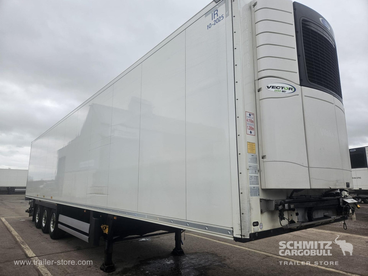 SCHMITZ Reefer Multitemp Taillift - Isotherm oplegger: afbeelding 1 SCHMITZ Reefer Multitemp Taillift - Isotherm oplegger: afbeelding 1