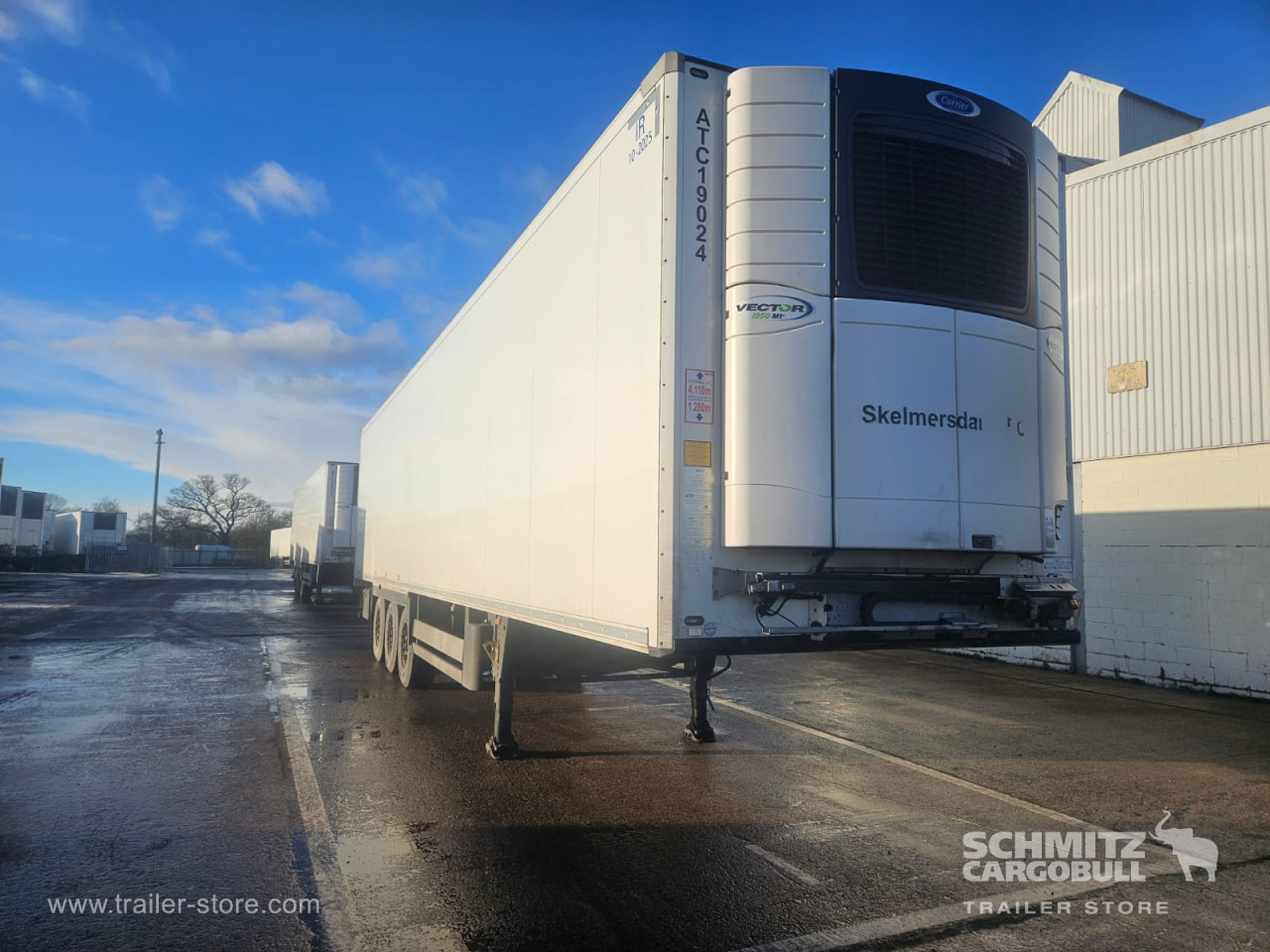 SCHMITZ Reefer Multitemp - Isotherm oplegger: afbeelding 1 SCHMITZ Reefer Multitemp - Isotherm oplegger: afbeelding 1