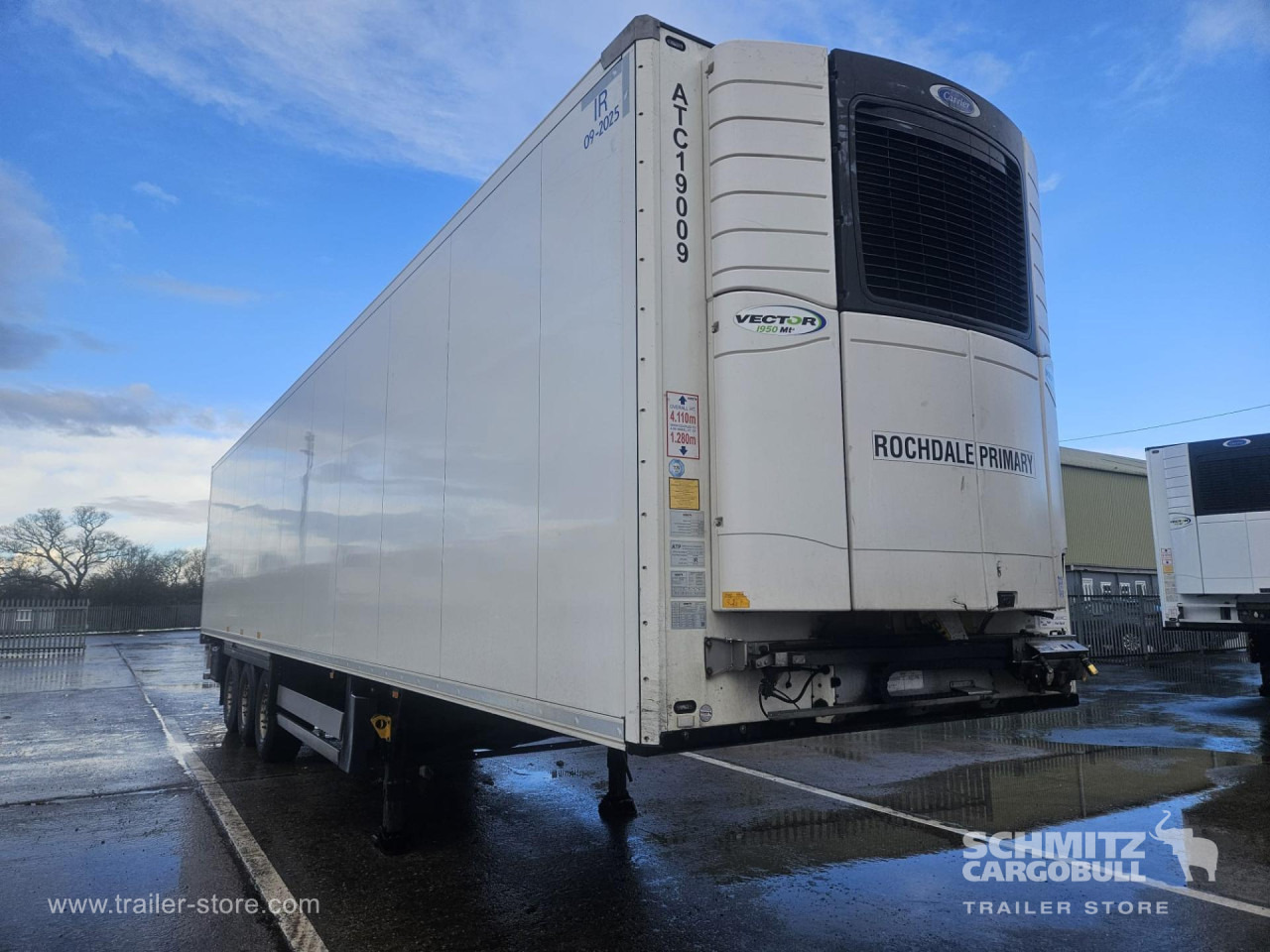 SCHMITZ Reefer Multitemp - Isotherm oplegger: afbeelding 1 SCHMITZ Reefer Multitemp - Isotherm oplegger: afbeelding 1