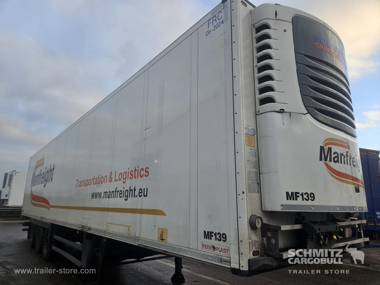 SCHMITZ Reefer Standard - Isotherm oplegger: afbeelding 1 SCHMITZ Reefer Standard - Isotherm oplegger: afbeelding 1