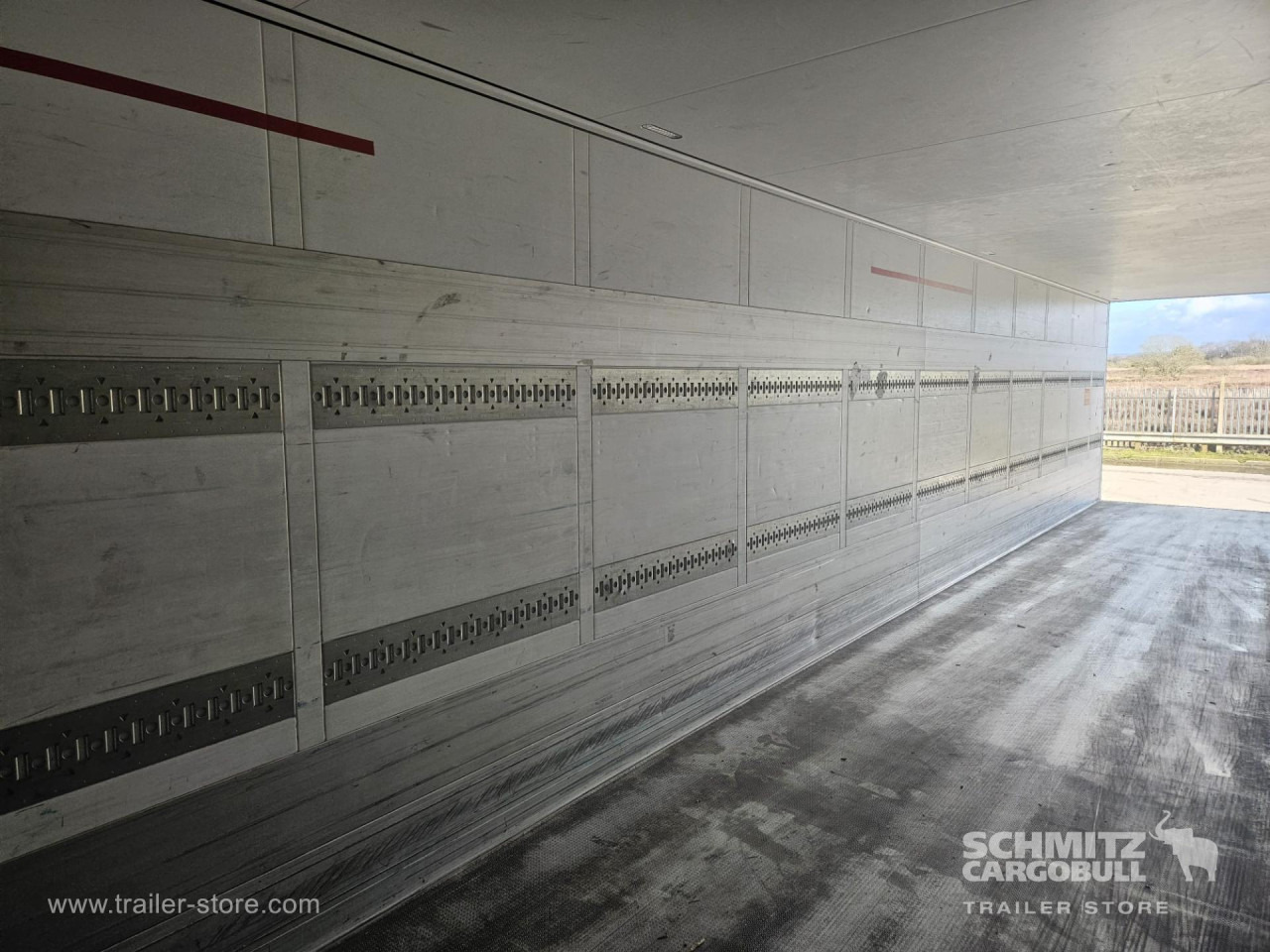 SCHMITZ Reefer Standard - Isotherm oplegger: afbeelding 3 SCHMITZ Reefer Standard - Isotherm oplegger: afbeelding 3