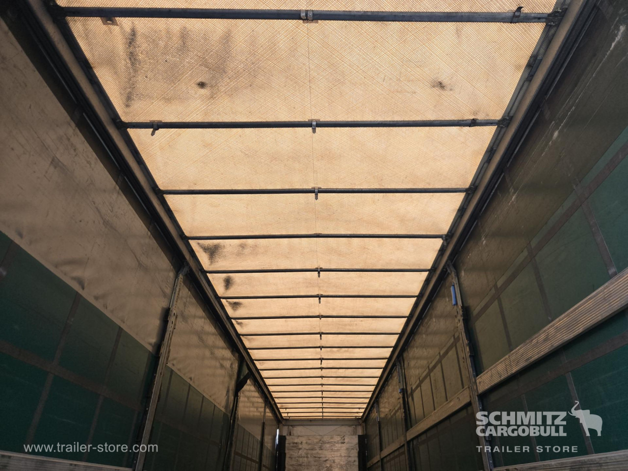 SCHMITZ Curtainsider Mega - Schuifzeiloplegger: afbeelding 4 SCHMITZ Curtainsider Mega - Schuifzeiloplegger: afbeelding 4