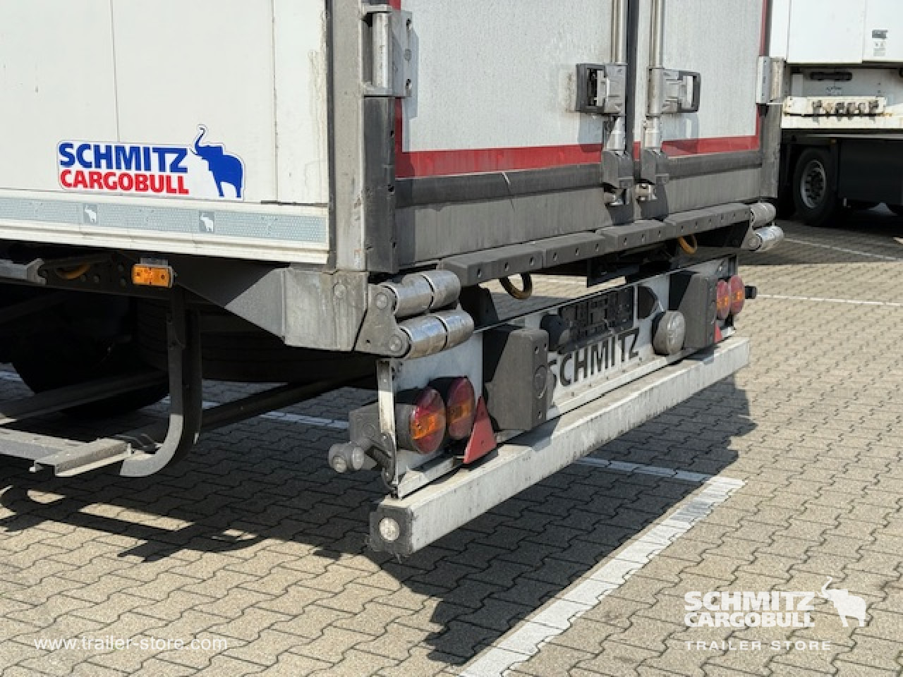 SCHMITZ Reefer Standard - Isotherm oplegger: afbeelding 5 SCHMITZ Reefer Standard - Isotherm oplegger: afbeelding 5