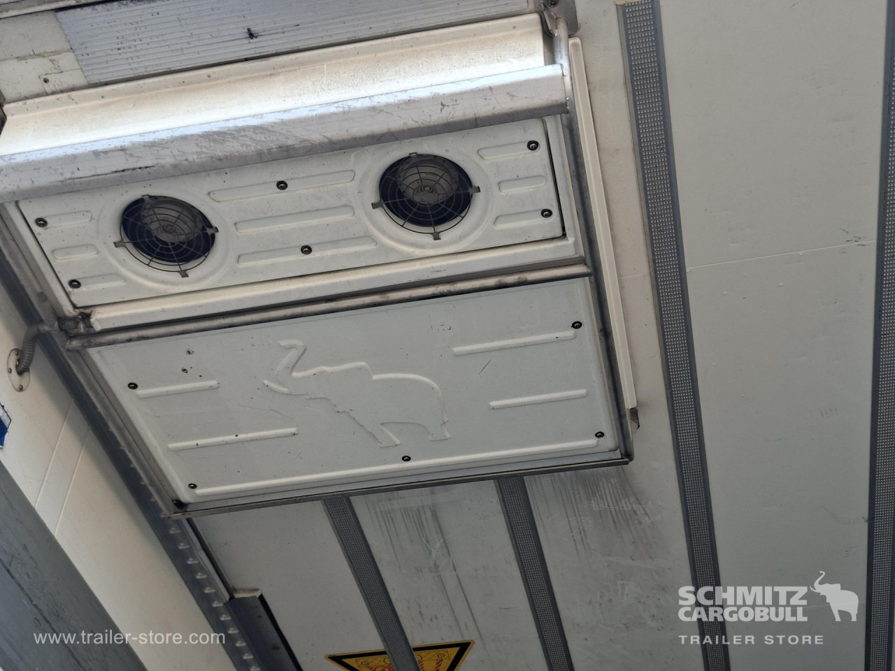 SCHMITZ Reefer Multitemp - Isotherm oplegger: afbeelding 2 SCHMITZ Reefer Multitemp - Isotherm oplegger: afbeelding 2