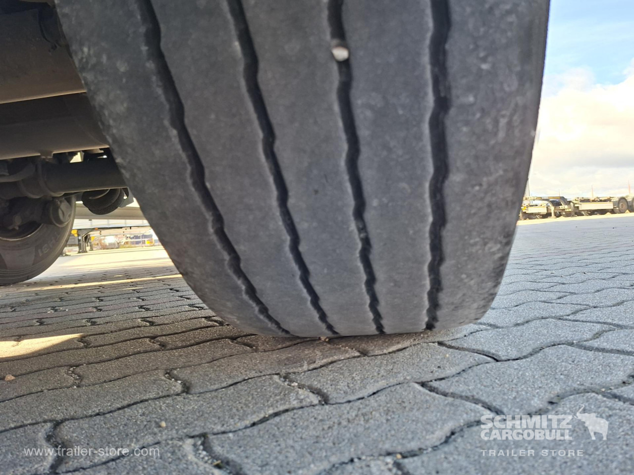 SCHMITZ Reefer Multitemp - Isotherm oplegger: afbeelding 3 SCHMITZ Reefer Multitemp - Isotherm oplegger: afbeelding 3