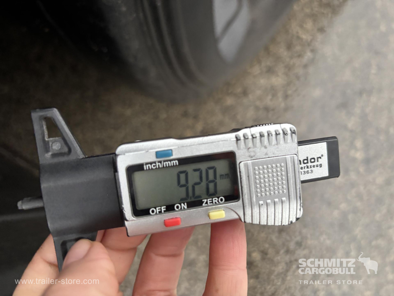 SCHMITZ Curtainsider Mega - Schuifzeiloplegger: afbeelding 3 SCHMITZ Curtainsider Mega - Schuifzeiloplegger: afbeelding 3