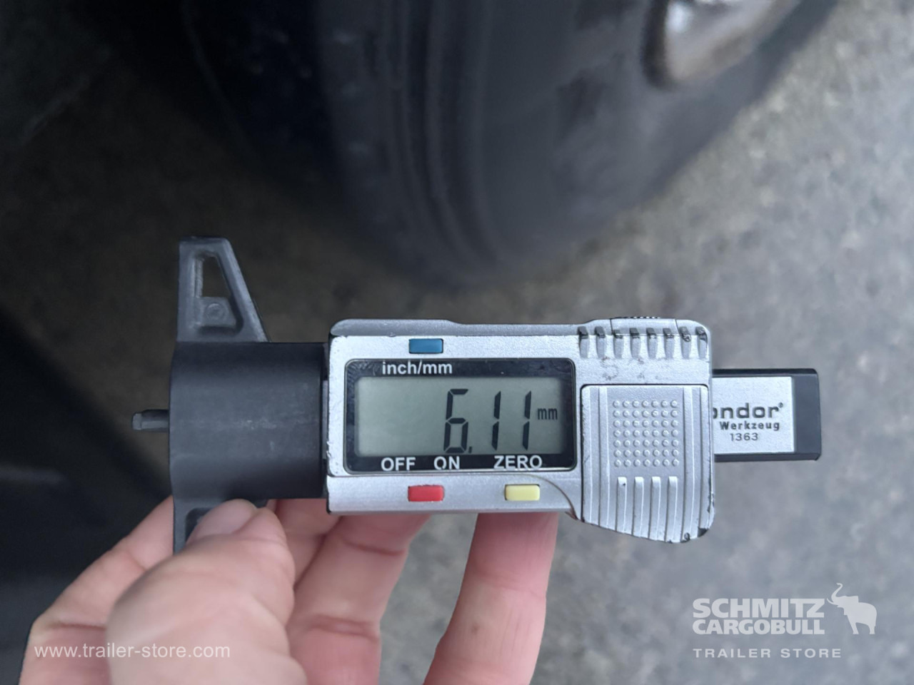 SCHMITZ Curtainsider Mega - Schuifzeiloplegger: afbeelding 3 SCHMITZ Curtainsider Mega - Schuifzeiloplegger: afbeelding 3