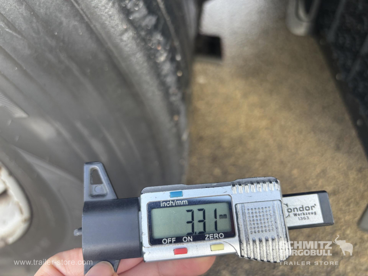 SCHMITZ Curtainsider Mega - Schuifzeiloplegger: afbeelding 4 SCHMITZ Curtainsider Mega - Schuifzeiloplegger: afbeelding 4