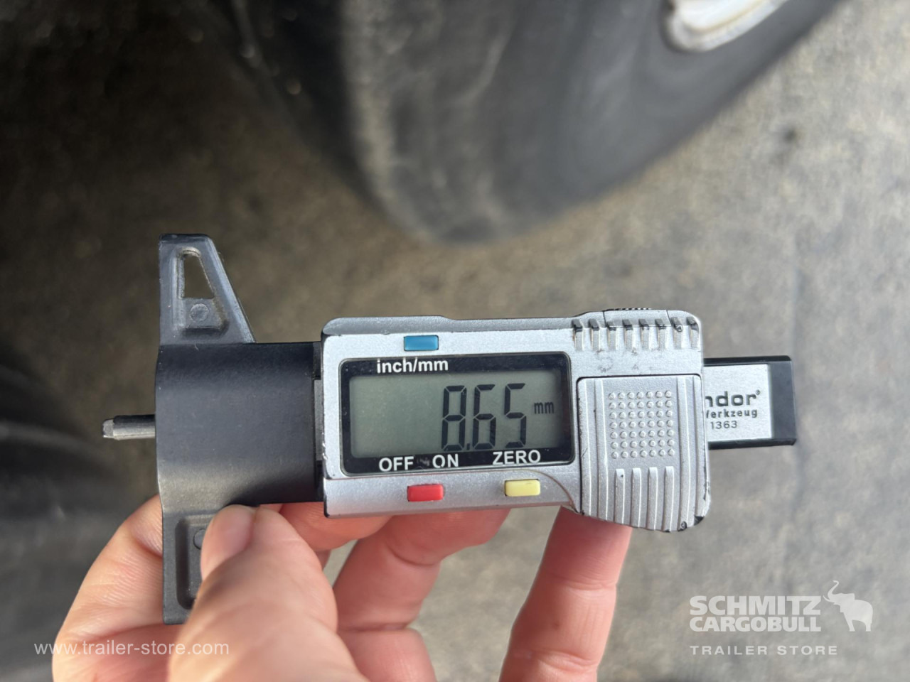 SCHMITZ Curtainsider Standard - Schuifzeiloplegger: afbeelding 4 SCHMITZ Curtainsider Standard - Schuifzeiloplegger: afbeelding 4