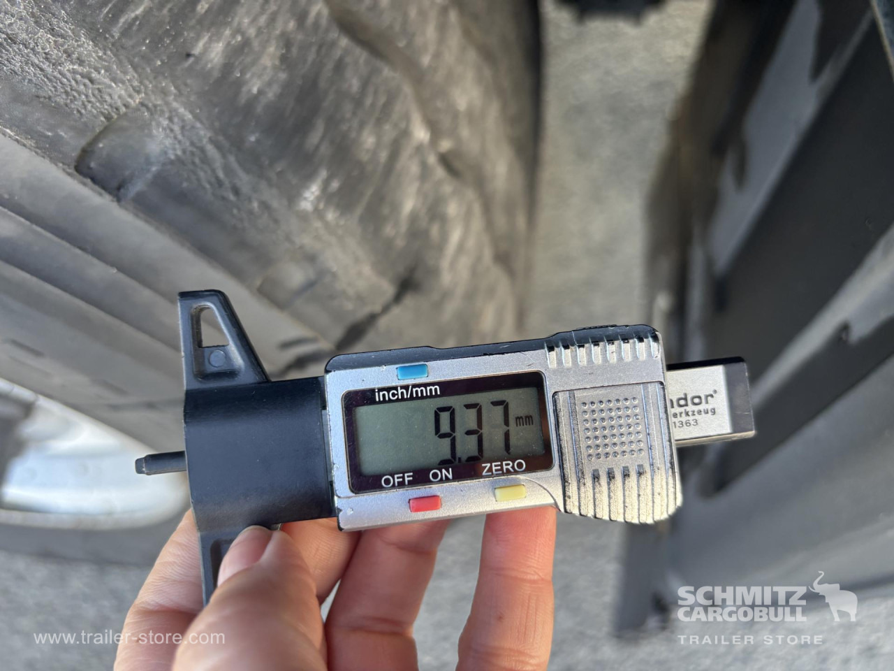 SCHMITZ Curtainsider Standard - Schuifzeiloplegger: afbeelding 5 SCHMITZ Curtainsider Standard - Schuifzeiloplegger: afbeelding 5