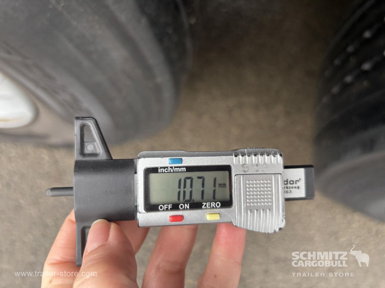 SCHMITZ Curtainsider Standard - Schuifzeiloplegger: afbeelding 2 SCHMITZ Curtainsider Standard - Schuifzeiloplegger: afbeelding 2