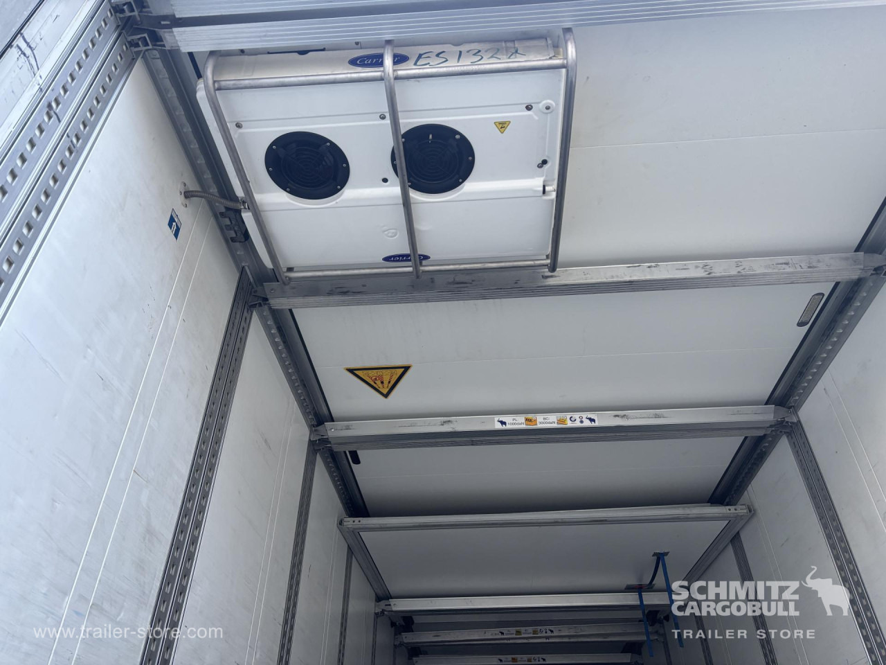 SCHMITZ Reefer Standard Double deck - Isotherm oplegger: afbeelding 2 SCHMITZ Reefer Standard Double deck - Isotherm oplegger: afbeelding 2