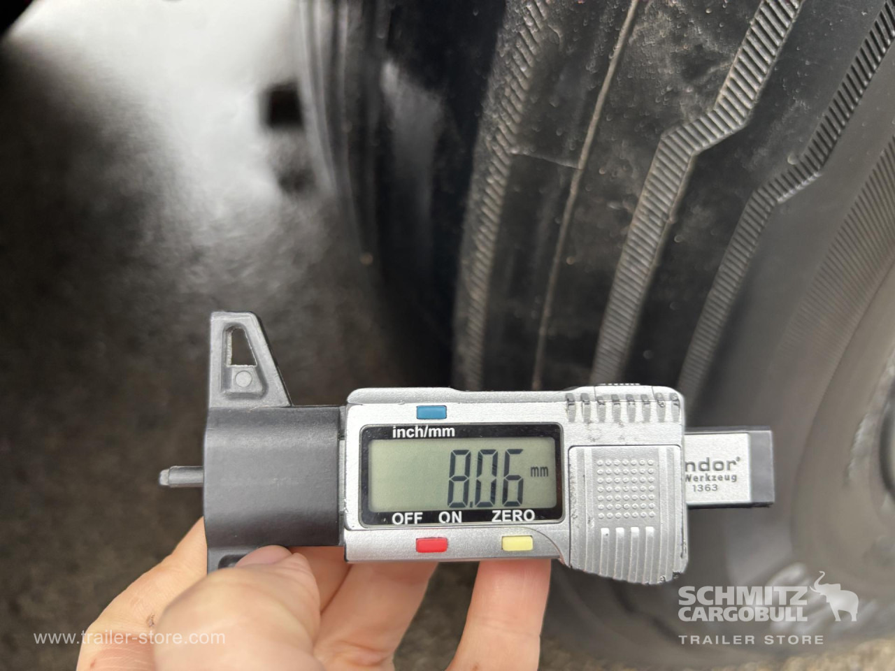 SCHMITZ Reefer Standard - Isotherm oplegger: afbeelding 3 SCHMITZ Reefer Standard - Isotherm oplegger: afbeelding 3