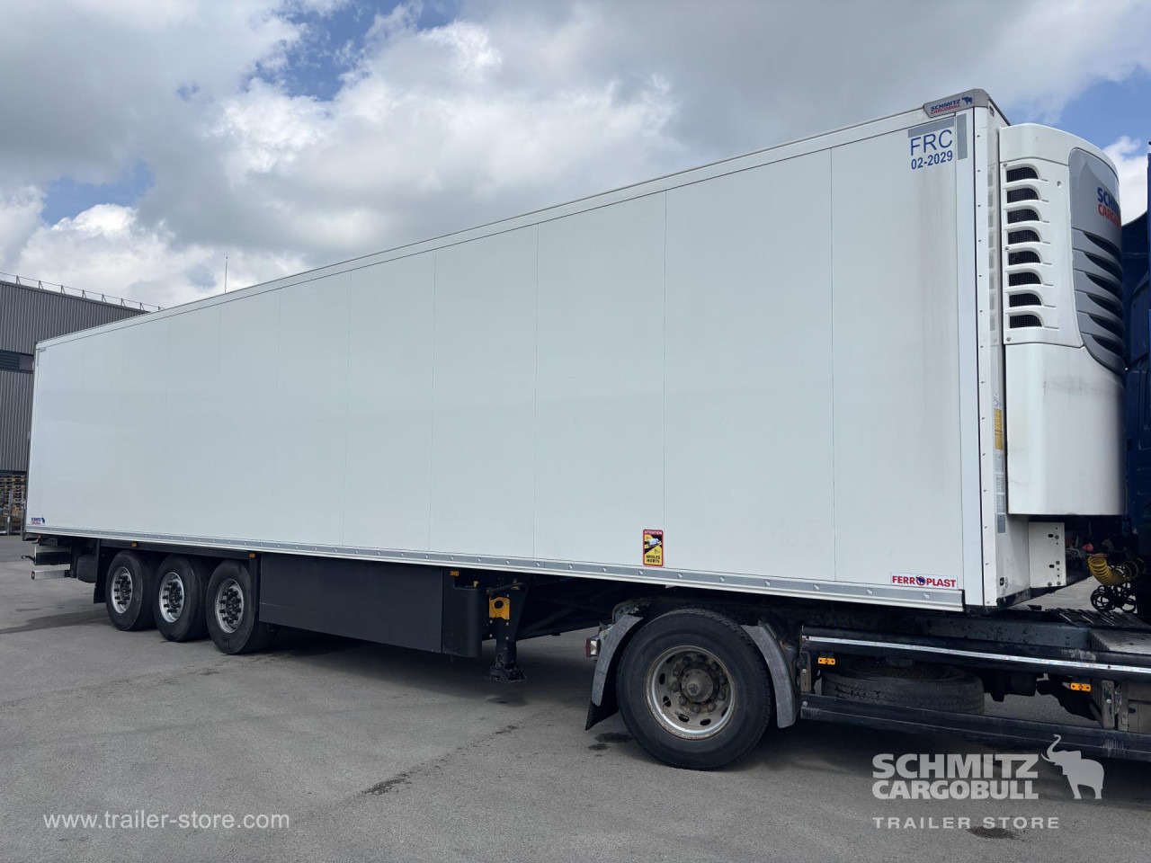 SCHMITZ Reefer Standard - Isotherm oplegger: afbeelding 1 SCHMITZ Reefer Standard - Isotherm oplegger: afbeelding 1