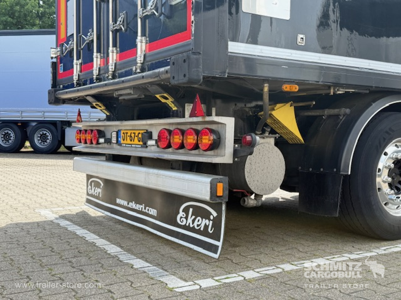 EKERI Oplegger Vries Vouw wand Double deck - Isotherm oplegger: afbeelding 3 EKERI Oplegger Vries Vouw wand Double deck - Isotherm oplegger: afbeelding 3