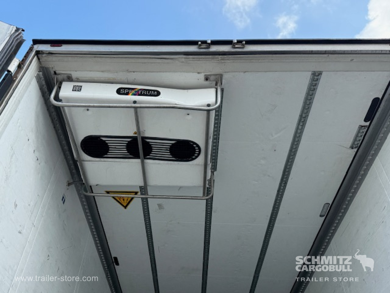 SCHMITZ Oplegger Vries Multitemp - Isotherm oplegger: afbeelding 3 SCHMITZ Oplegger Vries Multitemp - Isotherm oplegger: afbeelding 3