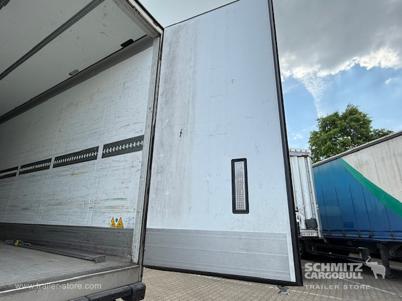 SCHMITZ Oplegger Vries Multitemp - Isotherm oplegger: afbeelding 2 SCHMITZ Oplegger Vries Multitemp - Isotherm oplegger: afbeelding 2