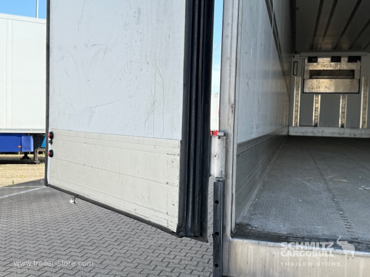 SCHMITZ Oplegger Vries Multitemp Taillift - Isotherm oplegger: afbeelding 3 SCHMITZ Oplegger Vries Multitemp Taillift - Isotherm oplegger: afbeelding 3