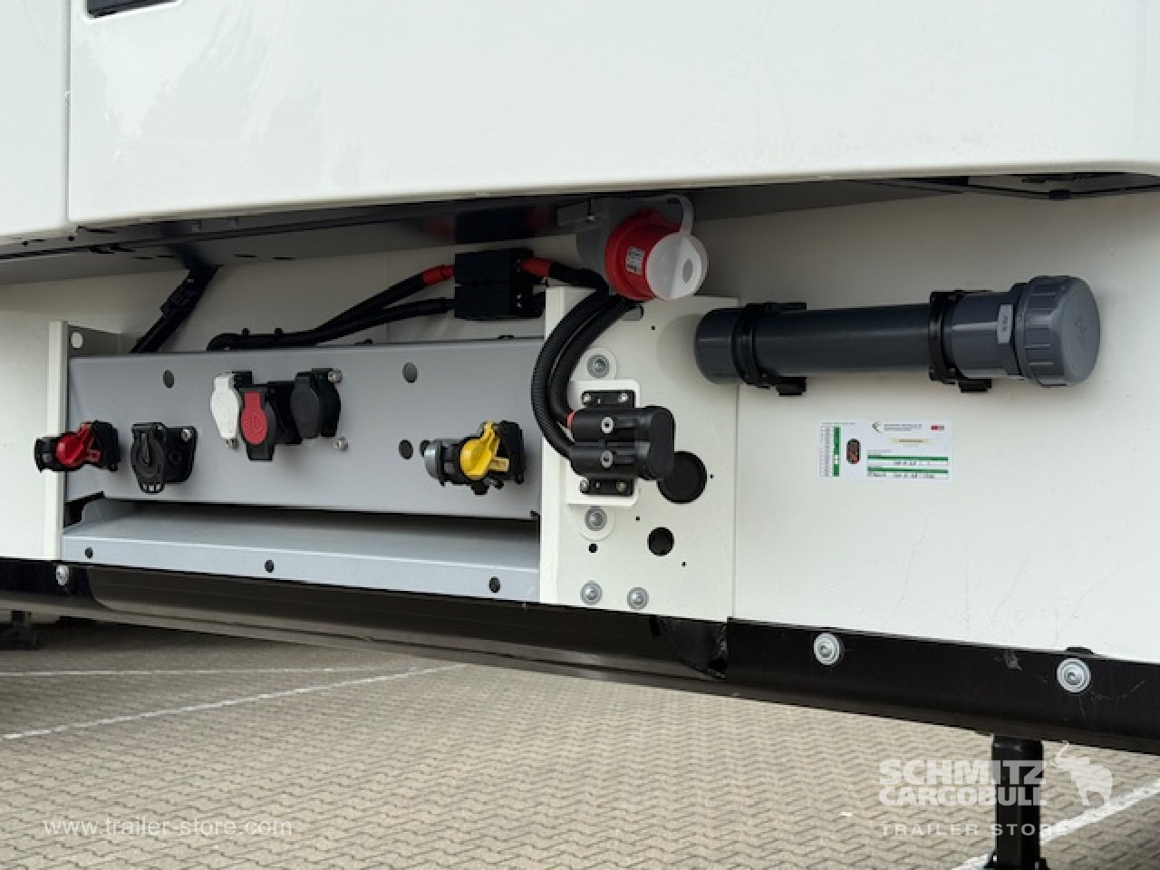 SCHMITZ Oplegger Vries Standard Taillift - Isotherm oplegger: afbeelding 5 SCHMITZ Oplegger Vries Standard Taillift - Isotherm oplegger: afbeelding 5