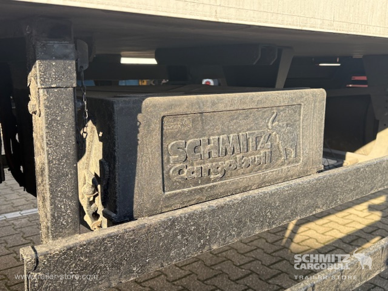 SCHMITZ Oplegger Vries Standard Taillift - Isotherm oplegger: afbeelding 5 SCHMITZ Oplegger Vries Standard Taillift - Isotherm oplegger: afbeelding 5