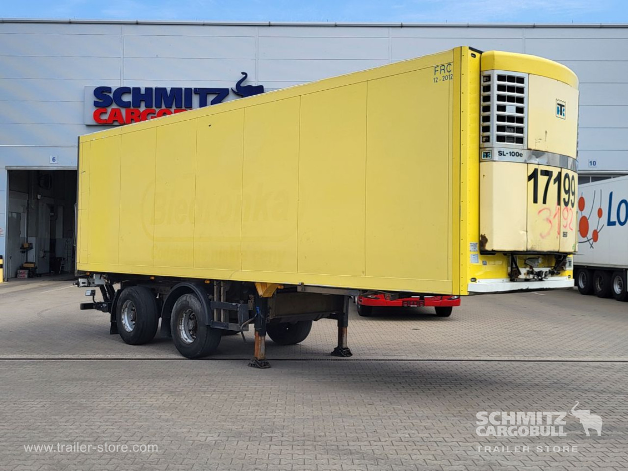 SCHMITZ Insulated/refrigerated box Taillift - Koelwagen oplegger: afbeelding 5 SCHMITZ Insulated/refrigerated box Taillift - Koelwagen oplegger: afbeelding 5