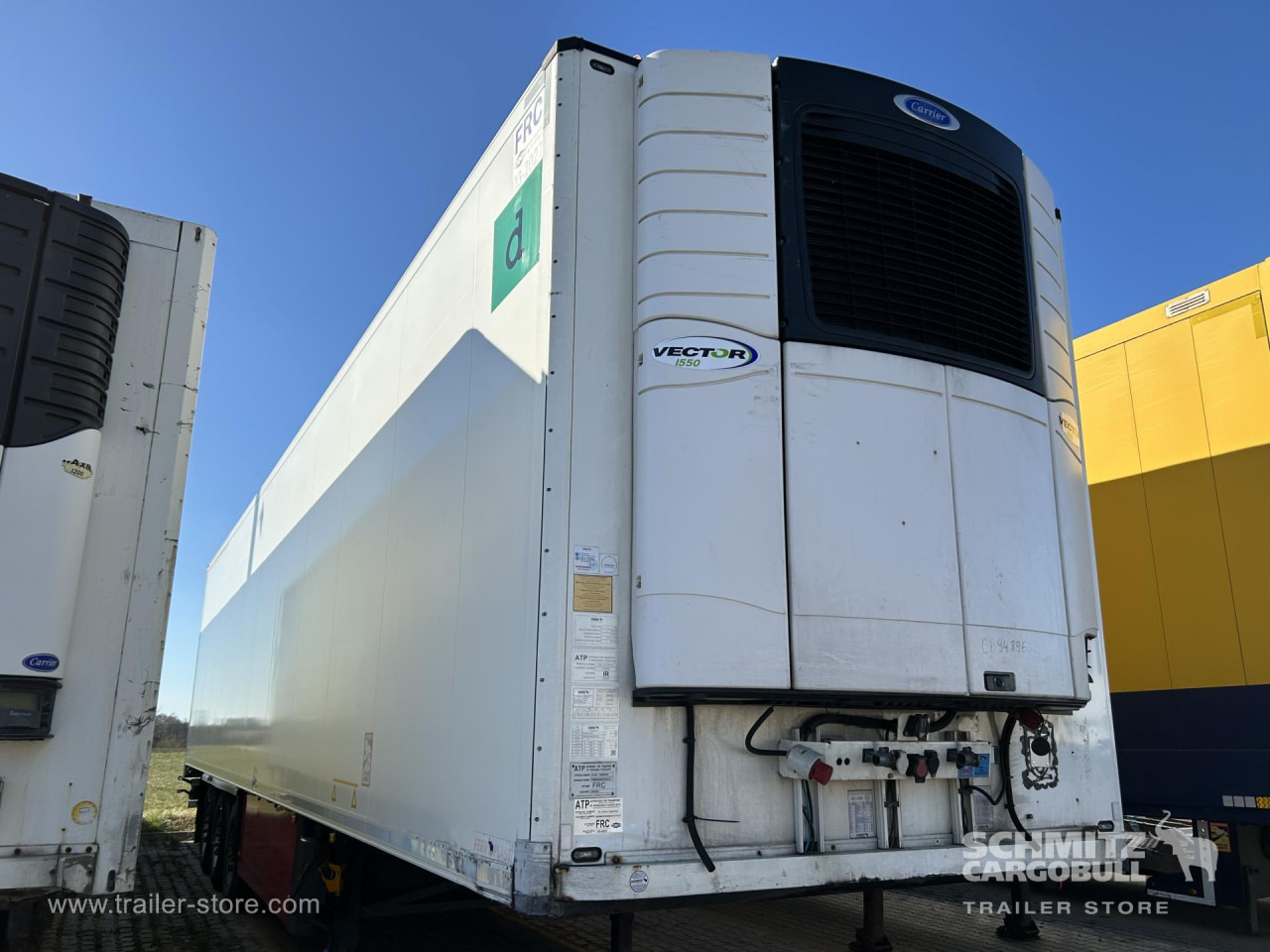 SCHMITZ Reefer Standard - Isotherm oplegger: afbeelding 1 SCHMITZ Reefer Standard - Isotherm oplegger: afbeelding 1