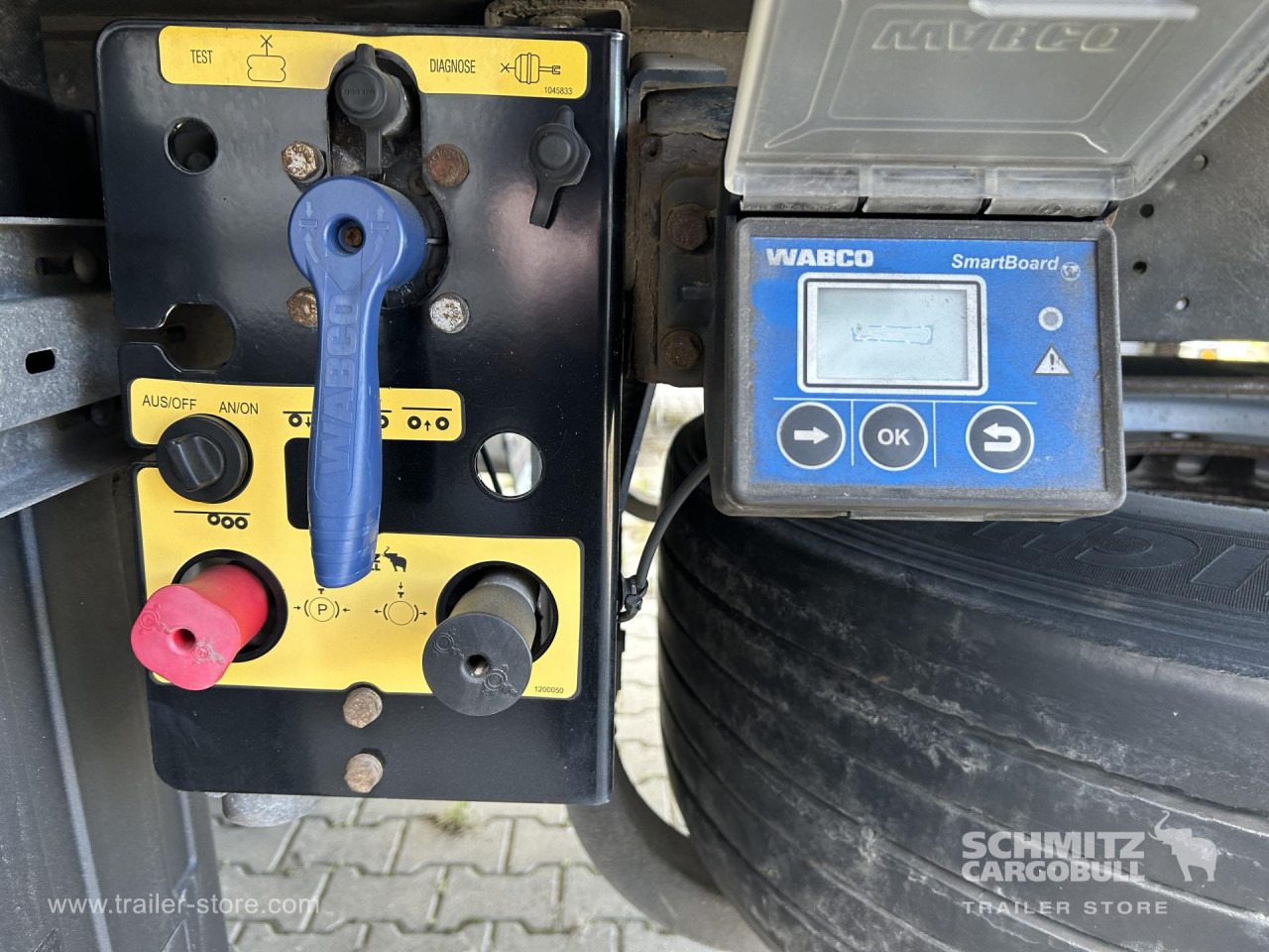 SCHMITZ Reefer Standard - Isotherm oplegger: afbeelding 3 SCHMITZ Reefer Standard - Isotherm oplegger: afbeelding 3